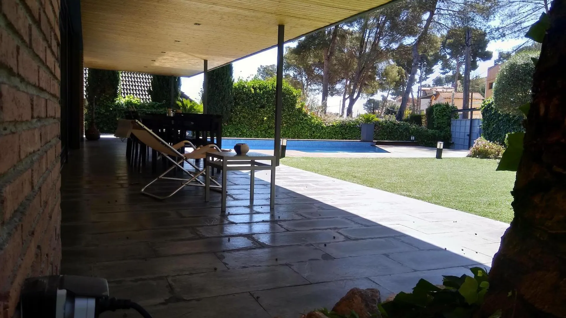 Villa Del Bosque カステルデフェルス