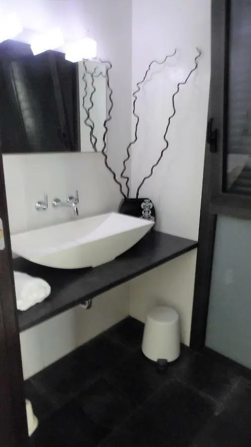 Villa Del Bosque カステルデフェルス