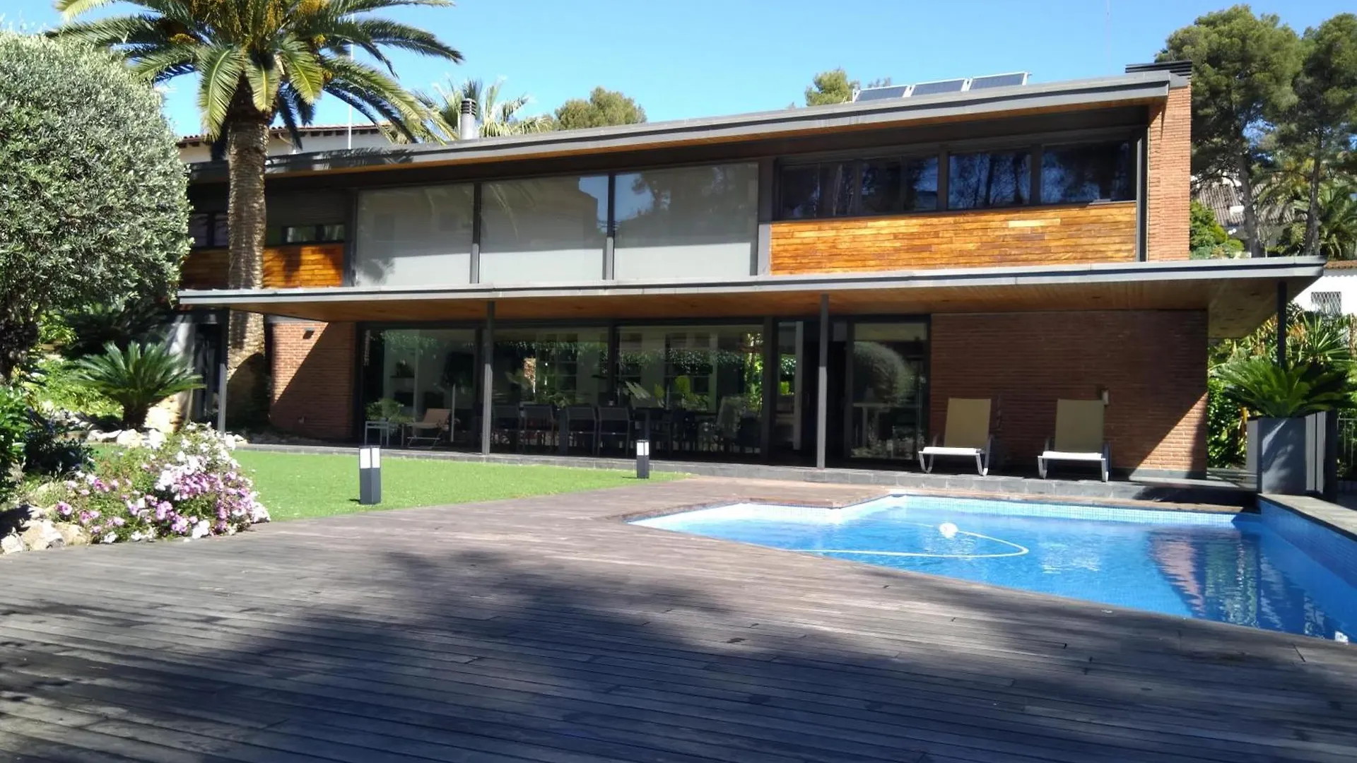 Villa Del Bosque Castelldefels
