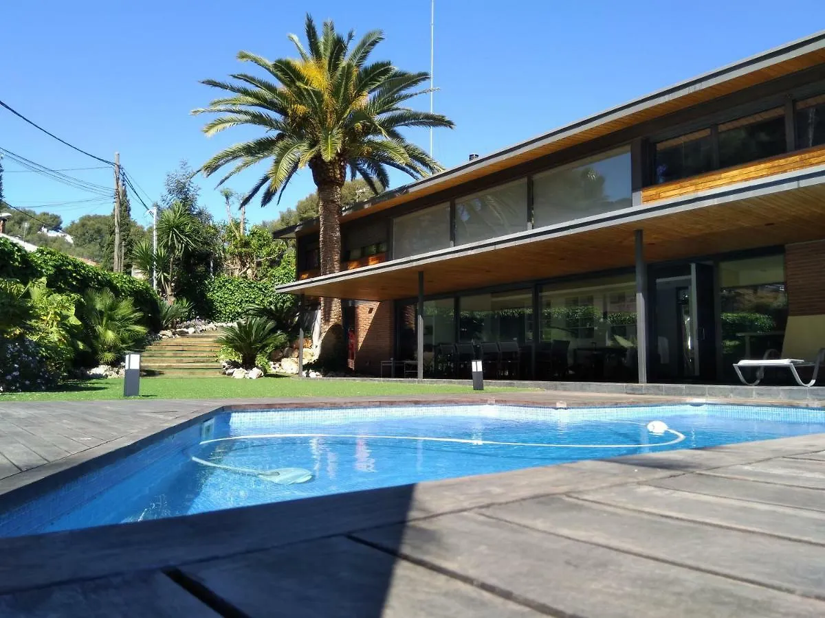 Villa Del Bosque Castelldefels 0*,  Spain